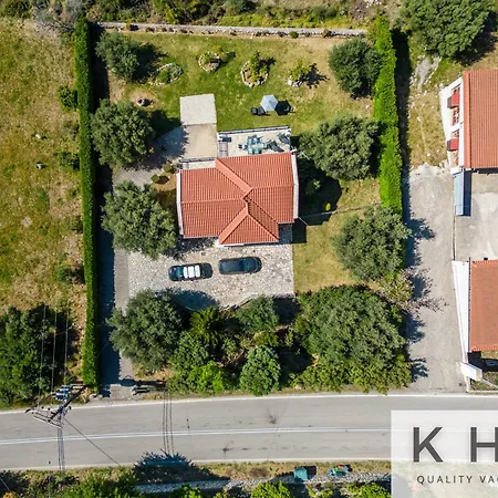 Mare With Infinite Sea Views!