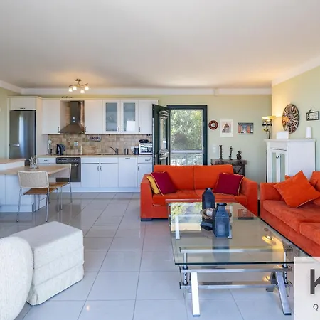 Mare With Infinite Sea Views! Semesterbostad *