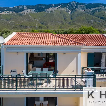 Mare With Infinite Sea Views! Semesterbostad Plateies