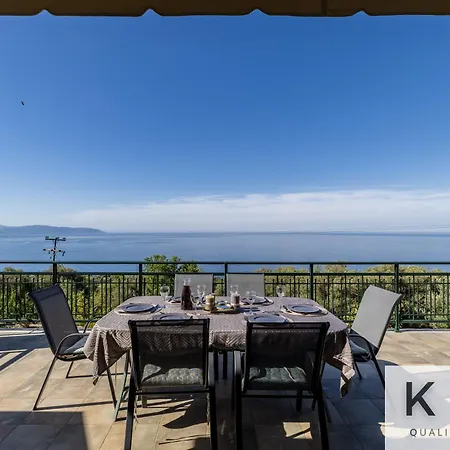 Mare With Infinite Sea Views! 度假居 Plateies