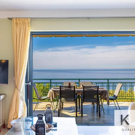 Mare With Infinite Sea Views! 度假居 Plateies